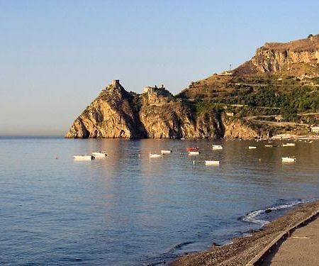 Le Zagare Apartments SantʼAlessio Siculo Exterior foto