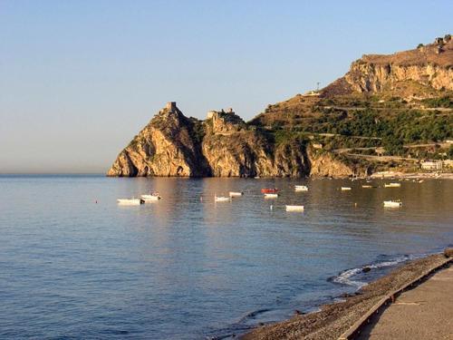 Le Zagare Apartments SantʼAlessio Siculo Exterior foto