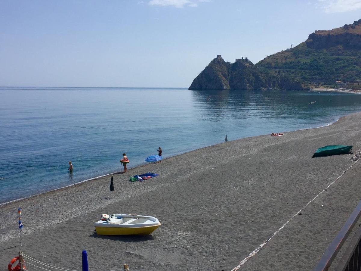 Le Zagare Apartments SantʼAlessio Siculo Exterior foto